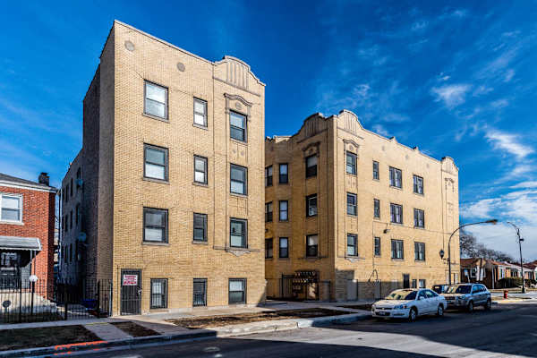 418-24 S Laramie Ave property